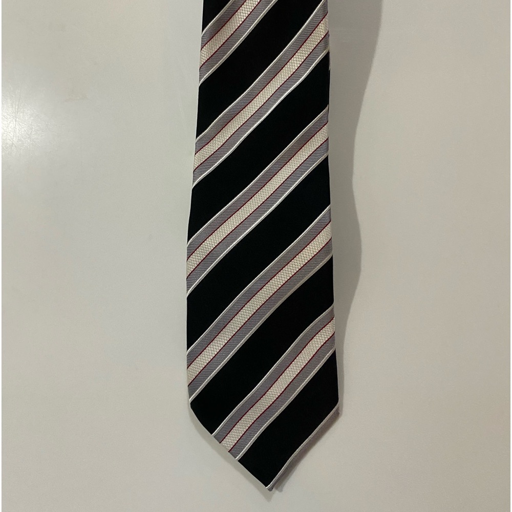 Donald J Trump Men’s Silk Tie. Gently Worn. Excellent Condition